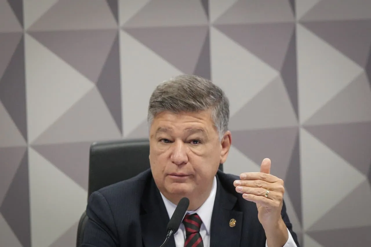 Foto Senador Carlos Viana Cpmi Inss